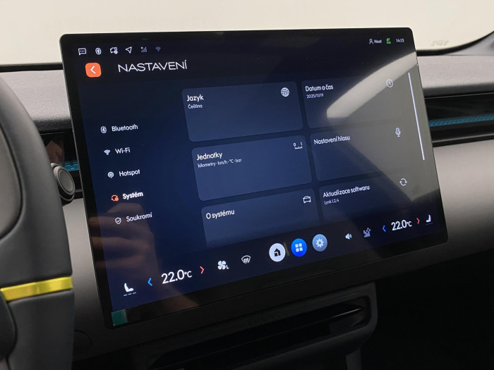 Lynk & Co 02 MORE EV