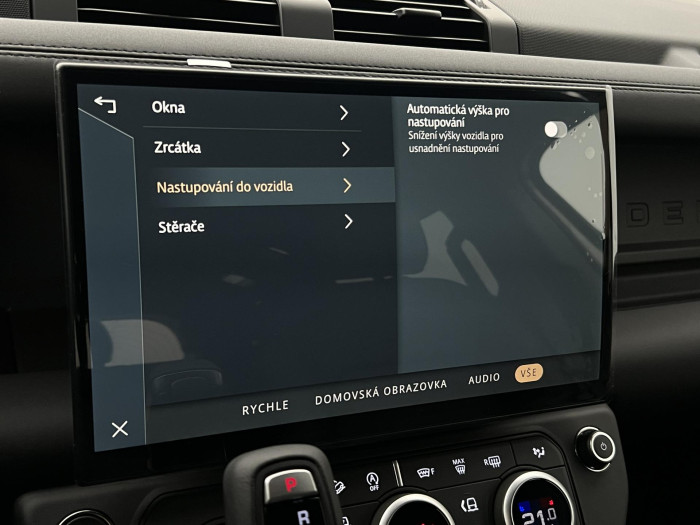 Land Rover Defender 110 D250 X-DYNAMIC SE AWD Aut 3.0 d Dynamic SE