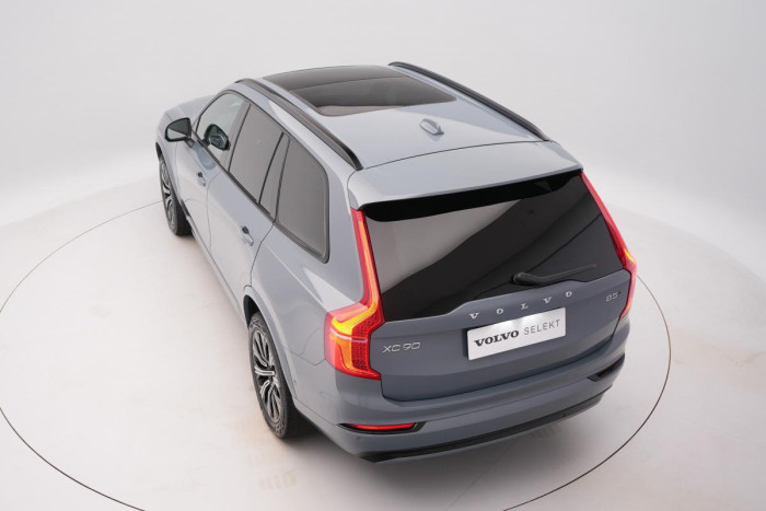 Volvo XC90 B5 AWD ULTIMATE DARK 7M 1.maj.