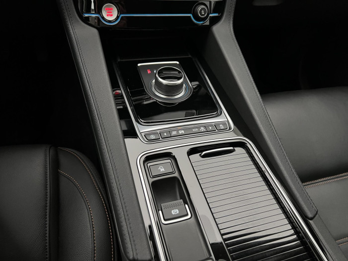 Jaguar F-Pace 20d AWD Aut CZ REZERVACE 2.0 d