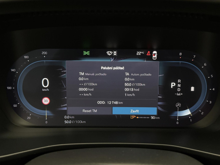 Volvo XC40 B3 PLUS DARK AUT CZ 1.maj