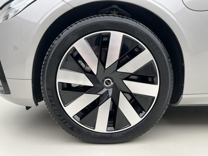 Volvo V90 T6 AWD RECHARGE PLUS DARK AUT