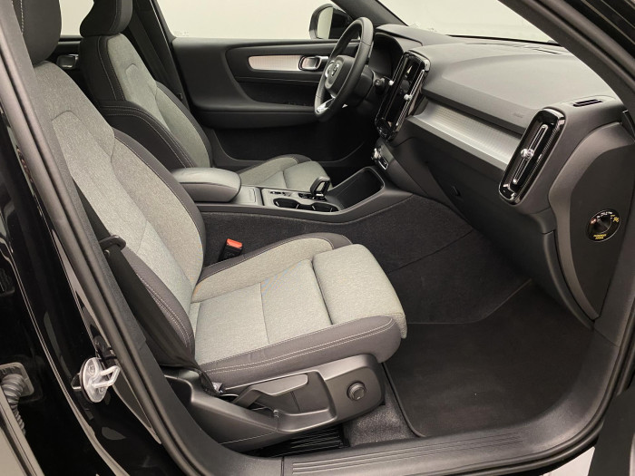 Volvo XC40 B4 CORE AUT CZ 1.maj