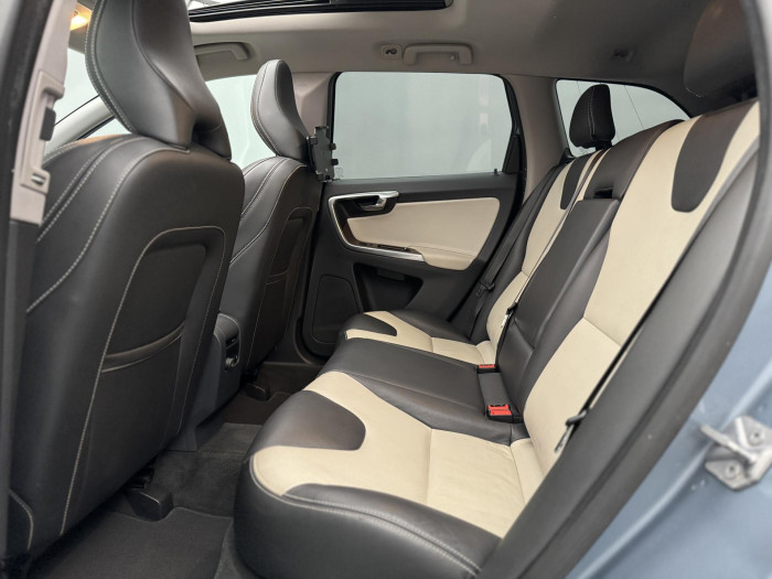 Volvo XC60 D4 AWD MOMENTUM AUT 2.4 d Momentum