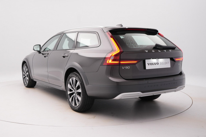 Volvo V90 CC B4 AWD PLUS AUT CZ 1.maj.