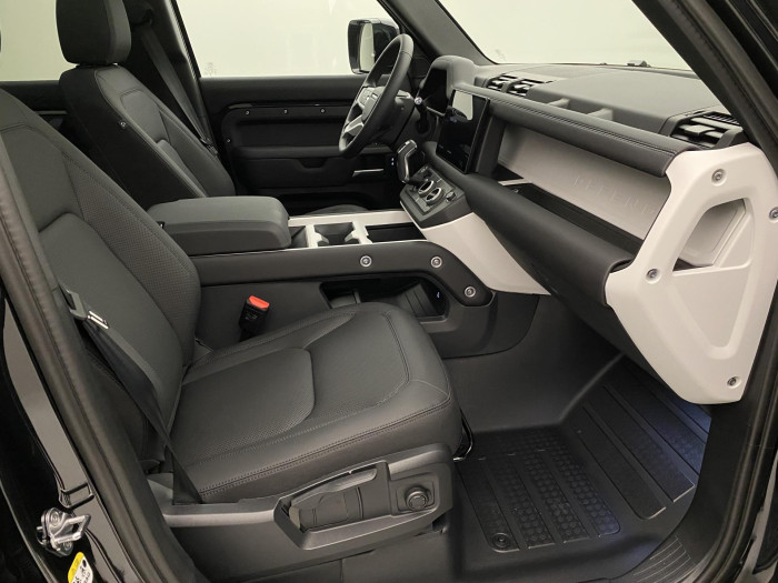 Land Rover Defender 110 D250 S AWD 3.0 d