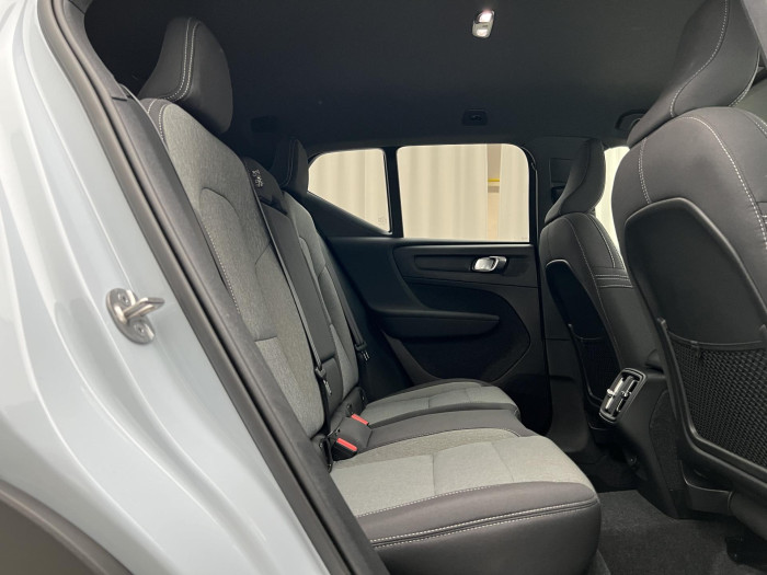 Volvo XC40 B3 PLUS DARK AUT CZ