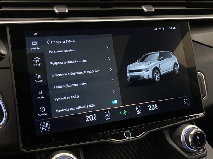 Lynk & Co 01 PHEV DCT AUT 1.maj. REZERVACE