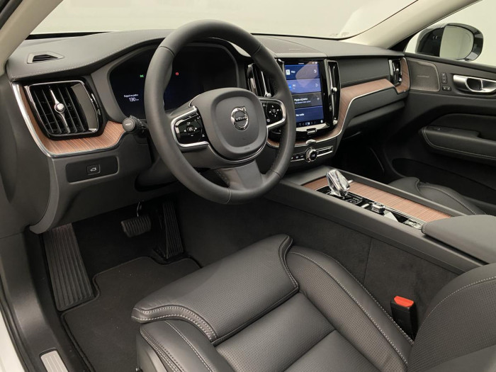 Volvo XC60 B4 AWD AUT DARK ULTIMATE