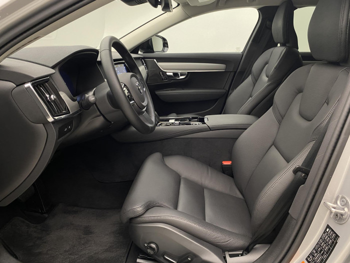 Volvo V90 T6 AWD RECHARGE DARK PLUS