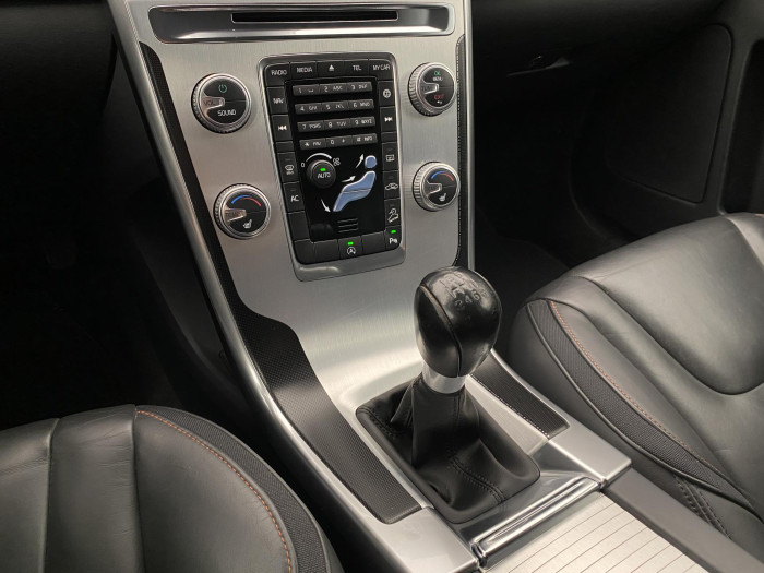 Volvo XC60 D4 AWD MOMENTUM 2.4 d Momentum