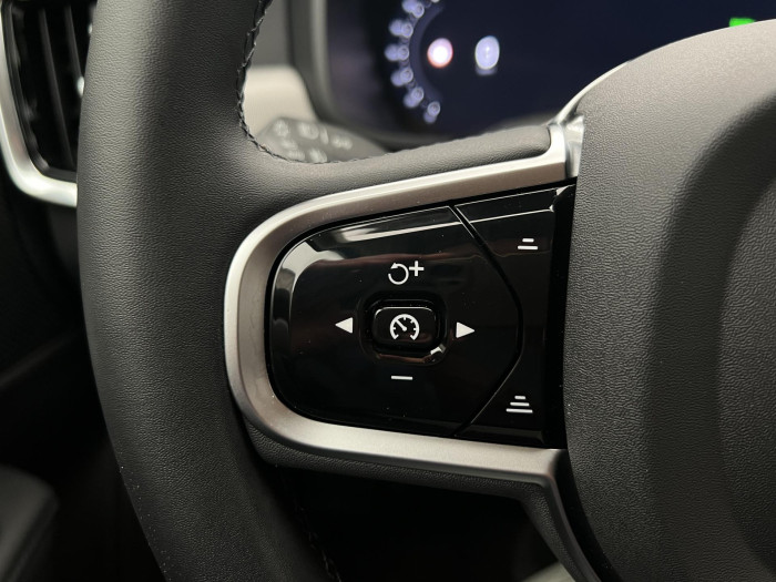 Volvo V90 T6 AWD RECHARGE PLUS DARK AUT