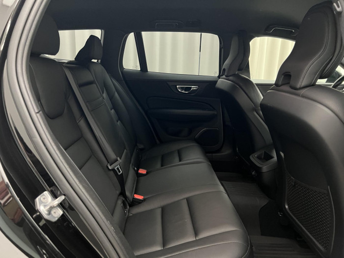 Volvo V60 D4 MOMENTUM AUT 1.maj. 2.0 d Momentum