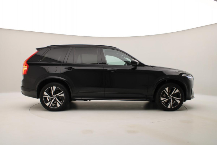 Volvo XC90 B6 AWD R-DESIGN AUT REZERVACE