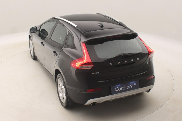 Volvo V40 CC D3 MOMENTUM NAVIGACE 2.0 d CC CC Momentum