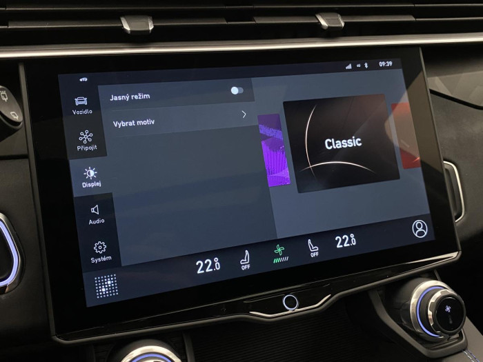 Lynk & Co 01 PHEV DCT AUT 1.maj