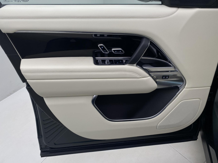 Land Rover Range Rover D350 HSE LWB AUT CZ 1.maj. 3.0 d