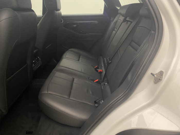 Land Rover Range Rover Evoque P200 R-DYNAMIC REZERVACE 2.0 Dynamic