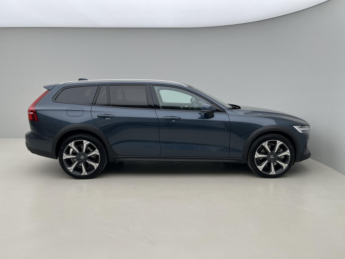 Volvo V60 CC B4 AWD ULTIMATE AUT 1.maj. 2.0 CC CC
