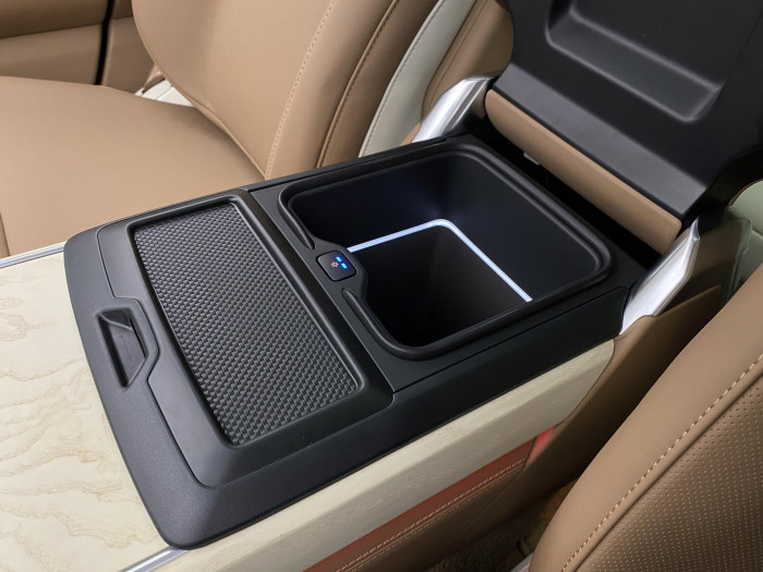 Land Rover Range Rover SV P615 SWB AWD AUT