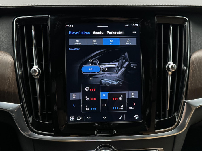 Volvo V90 B6 AWD ULTIMATE REZERVACE