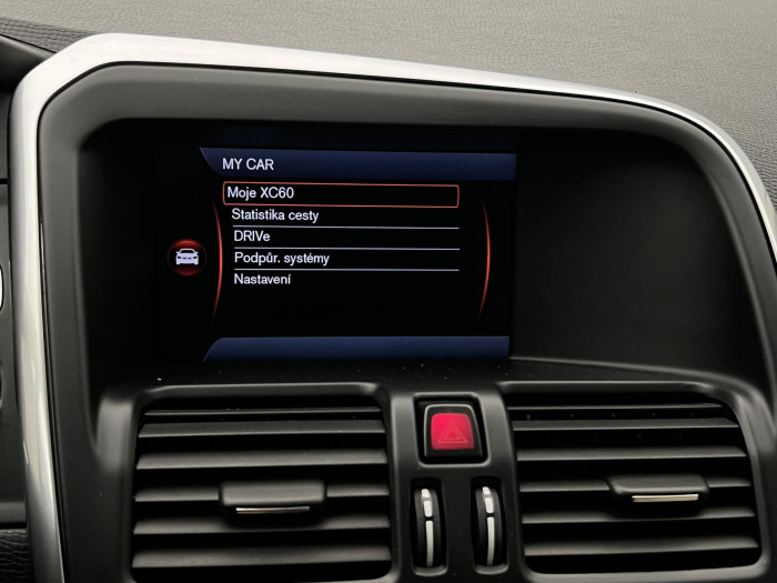 Volvo XC60 D4 AWD SUMMUM 2.4 d Summum