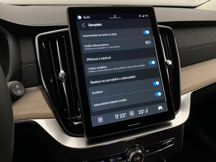 Volvo XC90 T8 AWD RECHARGE BRIGHT PLUS 7m