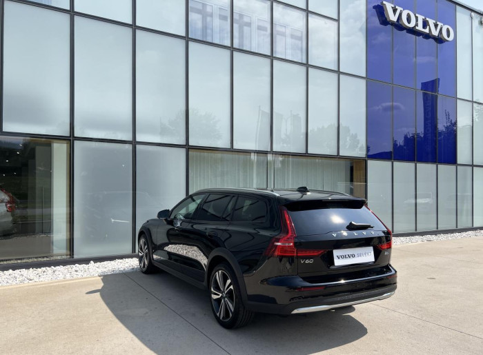 Volvo V60 CROSS COUNTRY B5 AWD Aut 1.maj