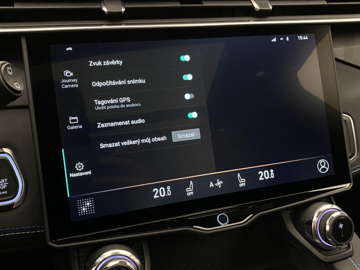 Lynk & Co 01 PHEV DCT AUT 1.maj REZERVACE