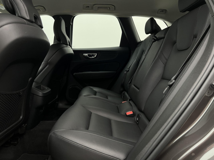 Volvo XC60 B4 INSCRIPTION AUT