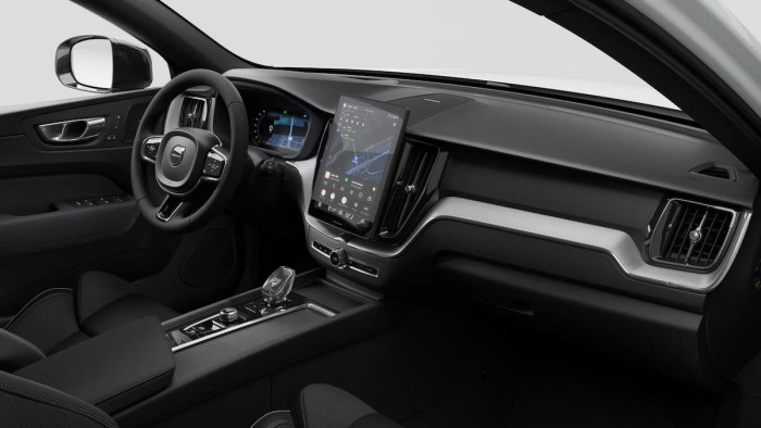 Volvo XC60 B5 AWD AUT PLUS BLACK EDITION