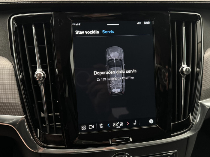 Volvo V90 CC B4 AWD PLUS CZ 1.maj