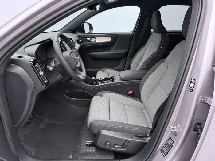 Volvo XC40 B3 AUT DARK PLUS