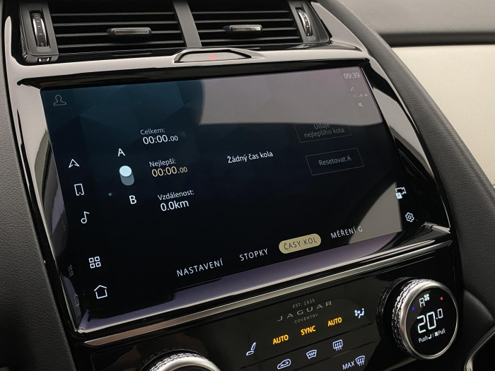 Jaguar E-Pace P200 S AWD AUT REZERVACE