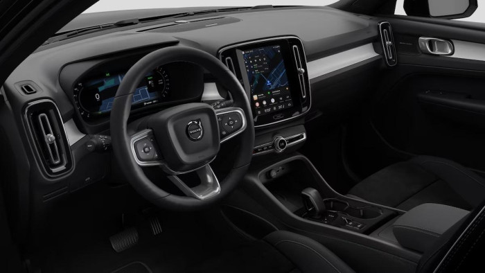Volvo XC40 B3 AUT DARK PLUS