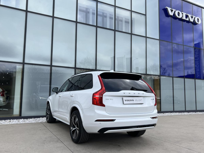 Volvo XC90 B5 AWD R-DESIGN 7 MÍSTNÁ Aut