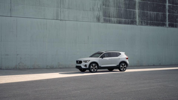 Volvo XC40 B3 AUT DARK PLUS