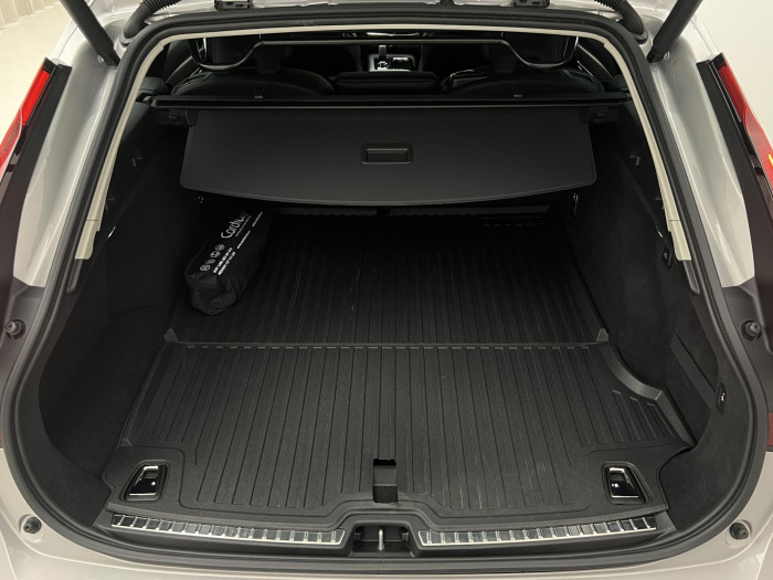 Volvo V90 T6 AWD RECHARGE PLUS DARK AUT