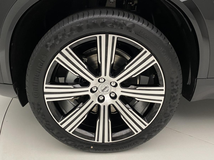 Volvo XC90 B6 AWD AUT BRIGHT PLUS 7-míst 2.0 Plus