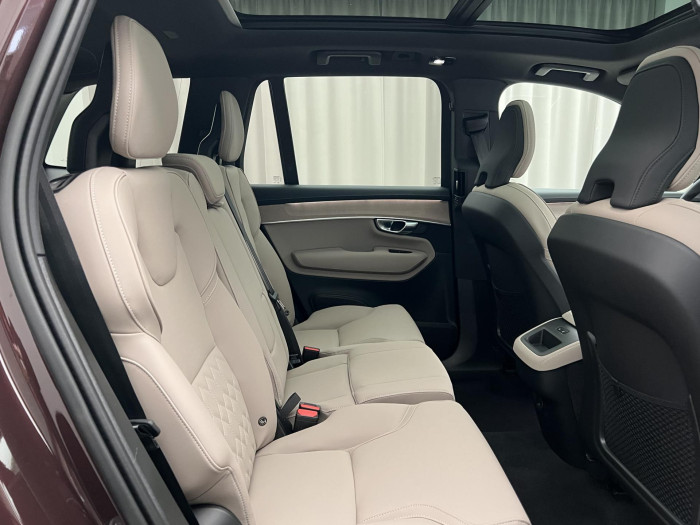 Volvo XC90 B5 AWD AUT BRIGHT PLUS 7-míst