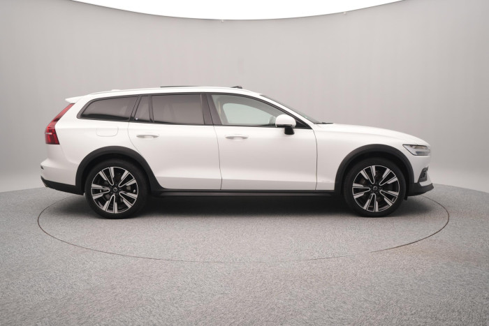 Volvo V60 CC T5 AWD PRO AUT CZ 2.0 CC CC