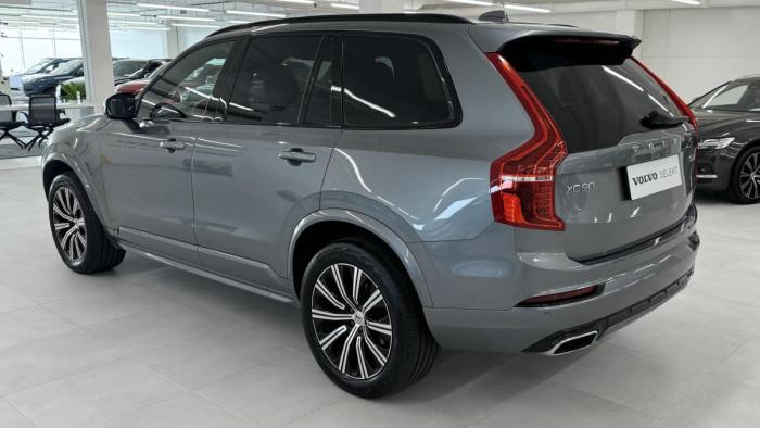 Volvo XC90 T6 AWD R-DESIGN AUT REZERVACE