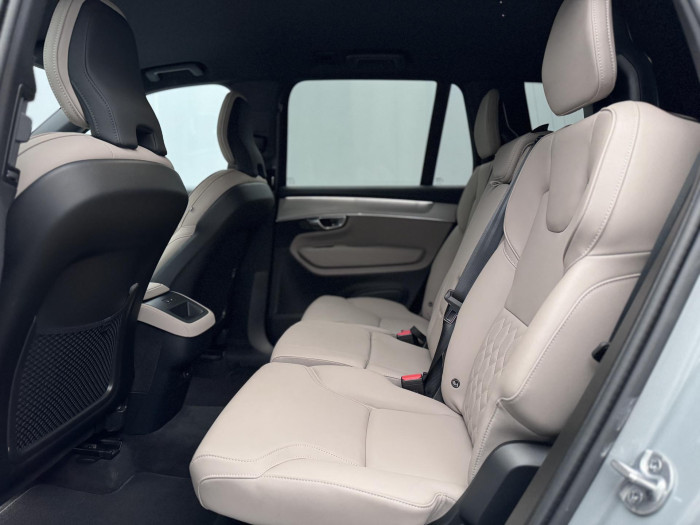 Volvo XC90 B5 AWD CORE AUT CZ 1.maj