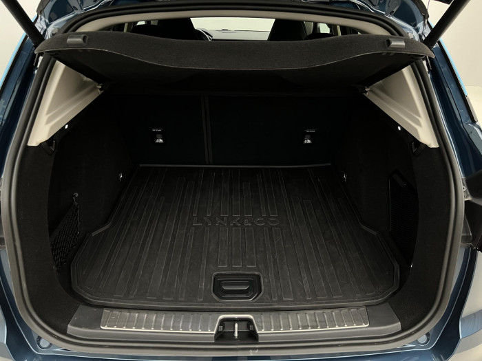 Lynk & Co 01 PHEV DCT AUT