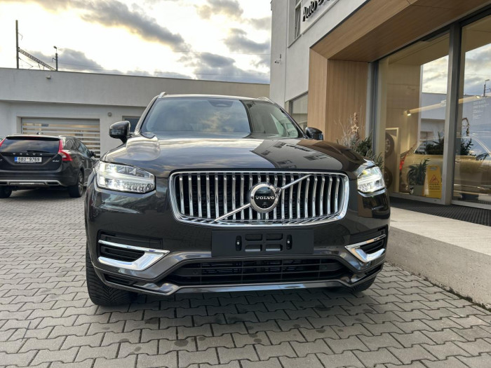 Volvo XC90 B5 AWD AUT BRIGHT PLUS 7-míst 2.0 Plus