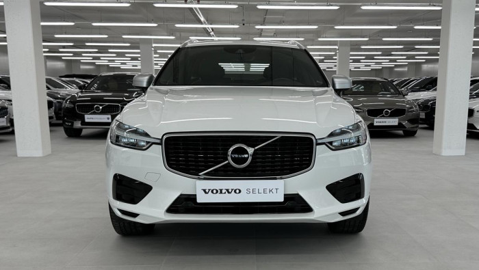Volvo XC60 D5 AWD R-DESIGN AUT REZERVACE 2.0 d