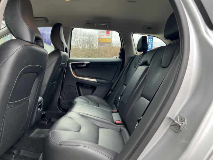 Volvo XC60 D4 AWD LUXURY EDITION Aut CZ 2.4 d Luxury Edition