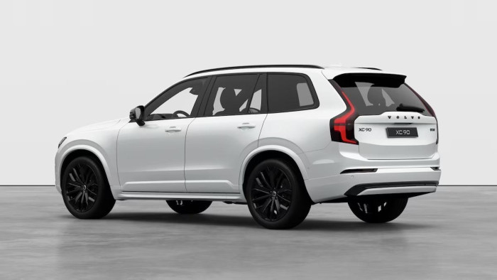 Volvo XC90 B5 AWD BLACK EDITION PLUS 7