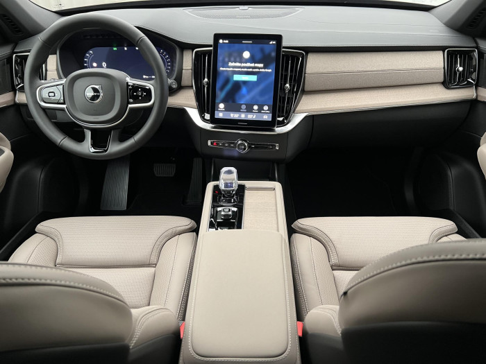 Volvo XC90 B5 AWD DARK PLUS AUT