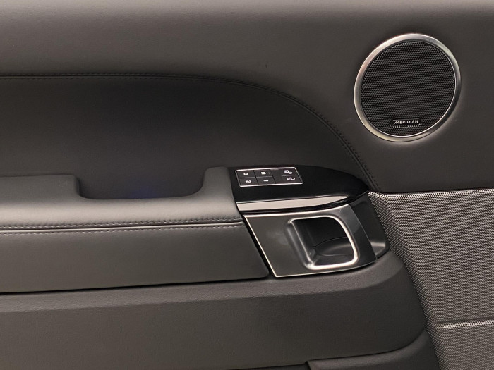 Land Rover Range Rover Sport 3.0 SDV6 REZERVACE